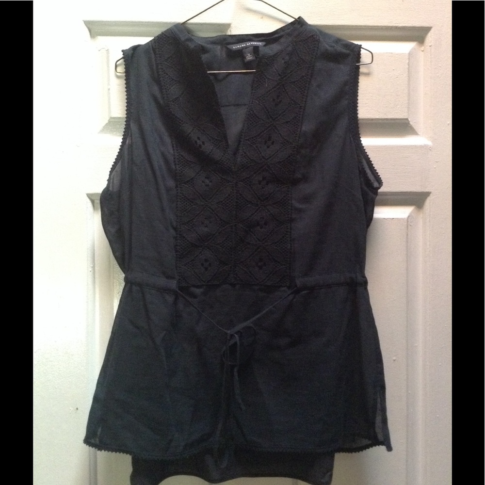 Banana Republic black shirt